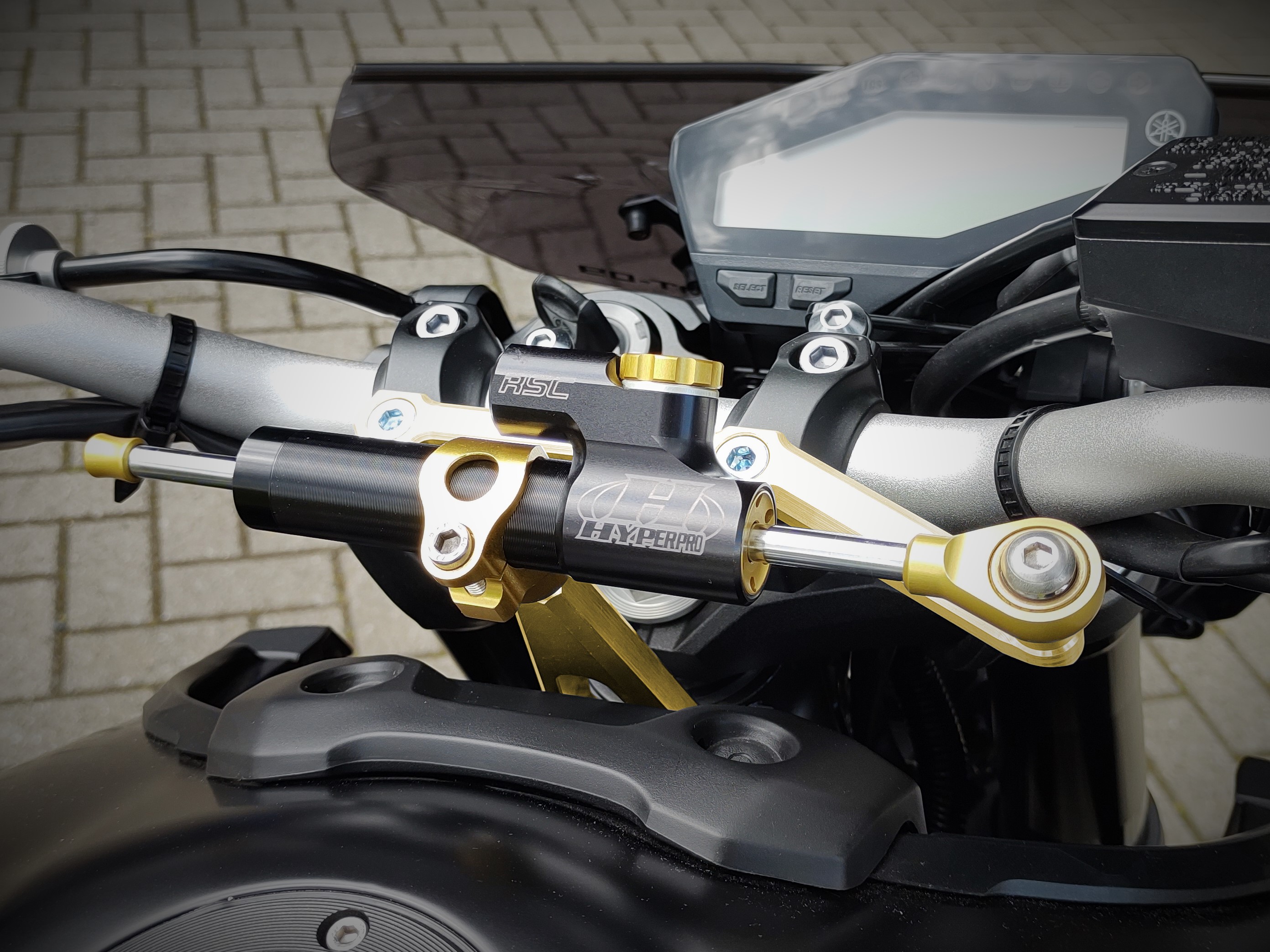 St.d. mounting kit YAMAHA MT-09 (USA: FZ-09)